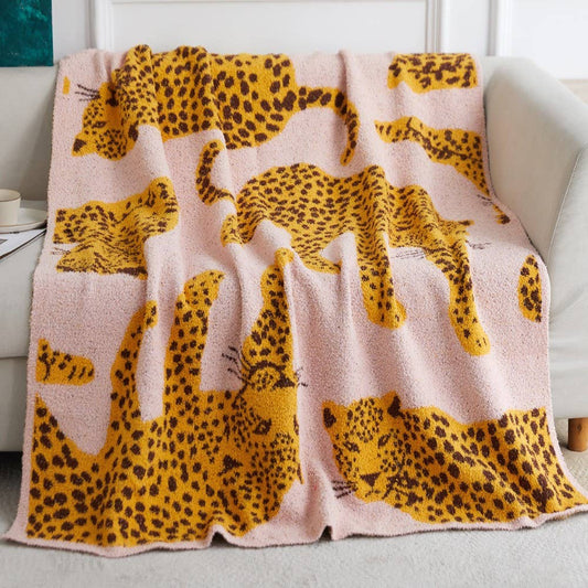 Chic Cheetah Plush Blanket